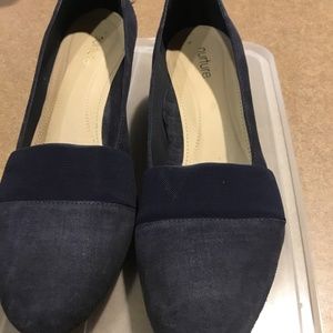 Sz 9 1/2 Nurture navy wedge slip ons